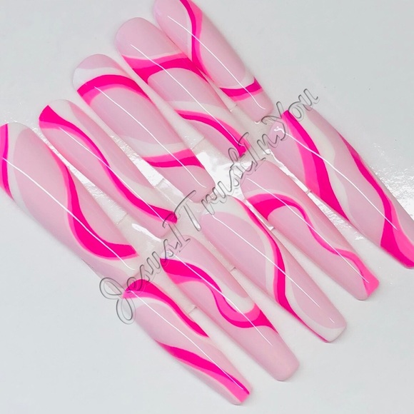 TRANSFORMED- XXL BALLERINA PRESS ON NAILS - Picture 3 of 12